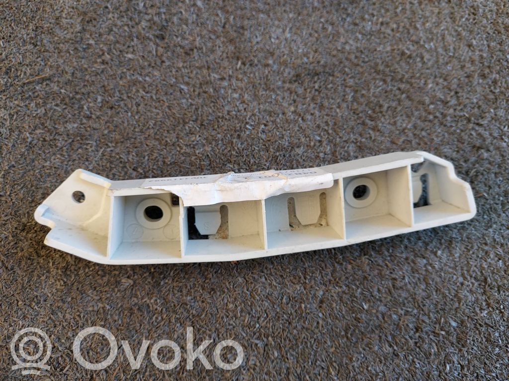 Ford Focus Front bumper mounting bracket 