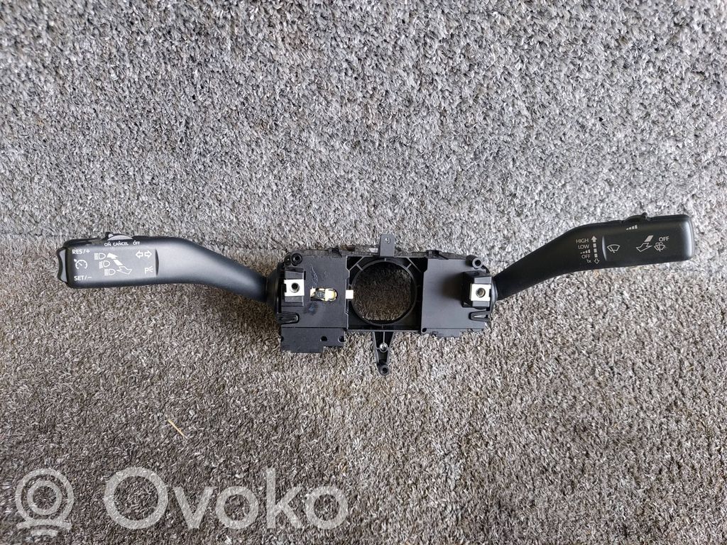 Volkswagen Beetle A5 Manetka / Przełącznik kierunkowskazów wycieraczek 