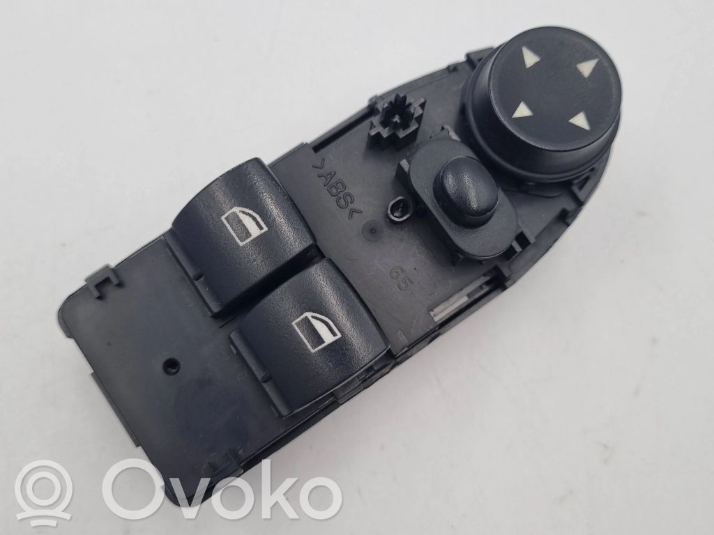 BMW 1 E81 E87 Electric window control switch 