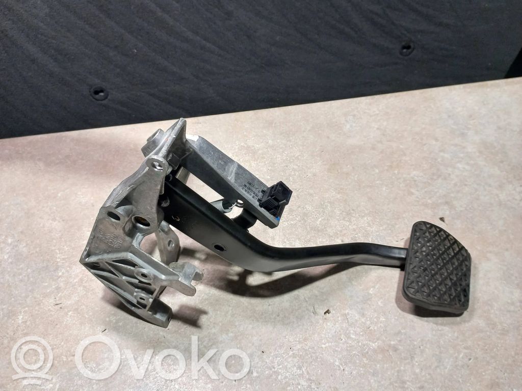 Brake pedal   6751975,35006751975,67519750,423224