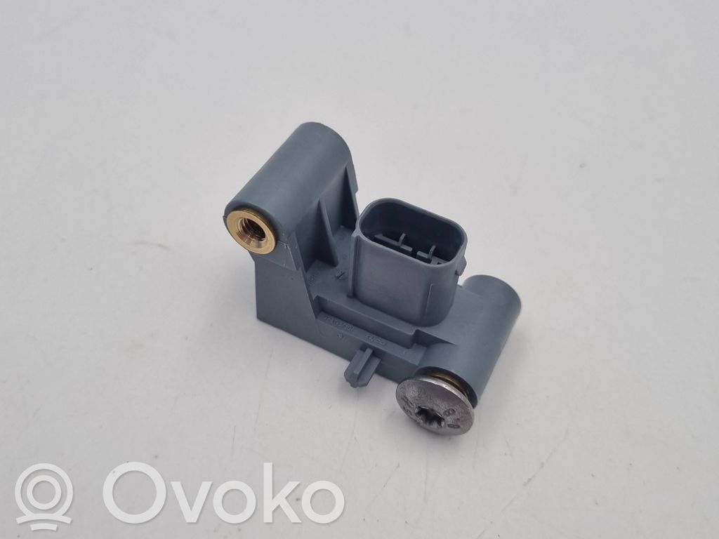 BMW 5 F10 F11 Airbag deployment crash/impact sensor 