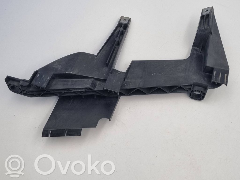 BMW X3 E83 Headlight/headlamp mounting bracket 
