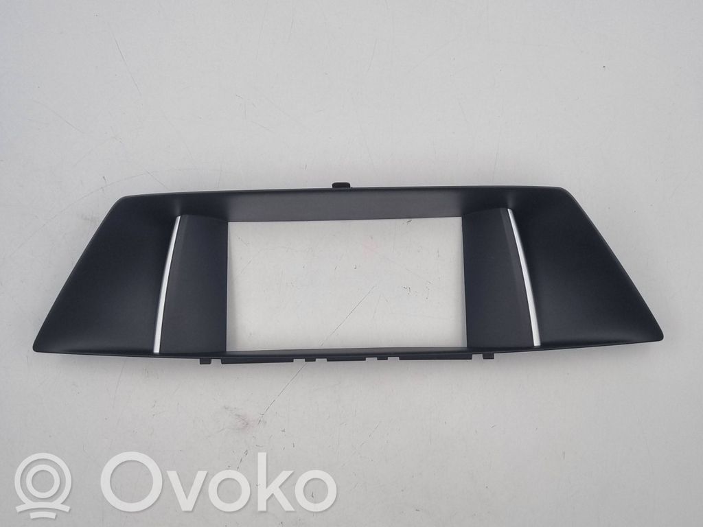 BMW X1 E84 Mascherina unità principale autoradio/GPS 