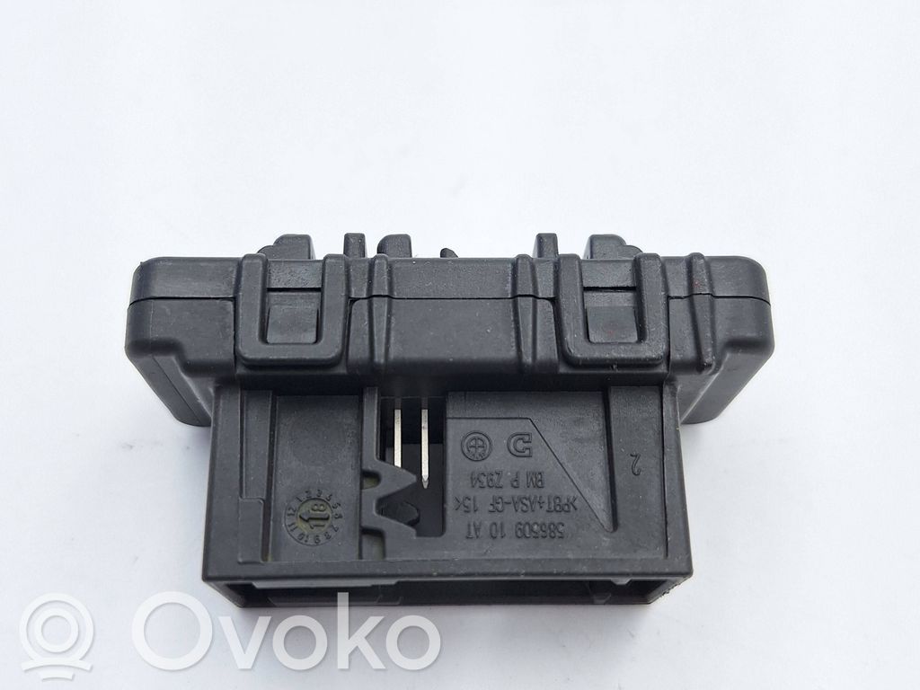BMW 5 G30 G31 G38 Other engine bay part 