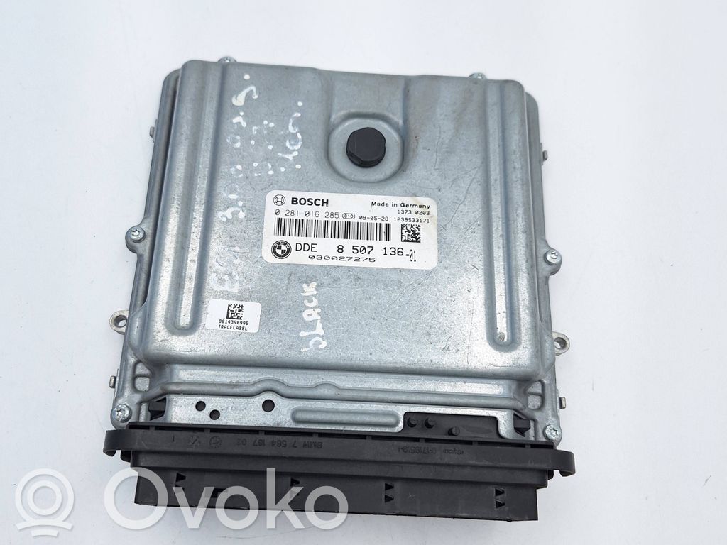 BMW 3 E90 E91 Variklio valdymo blokas 
