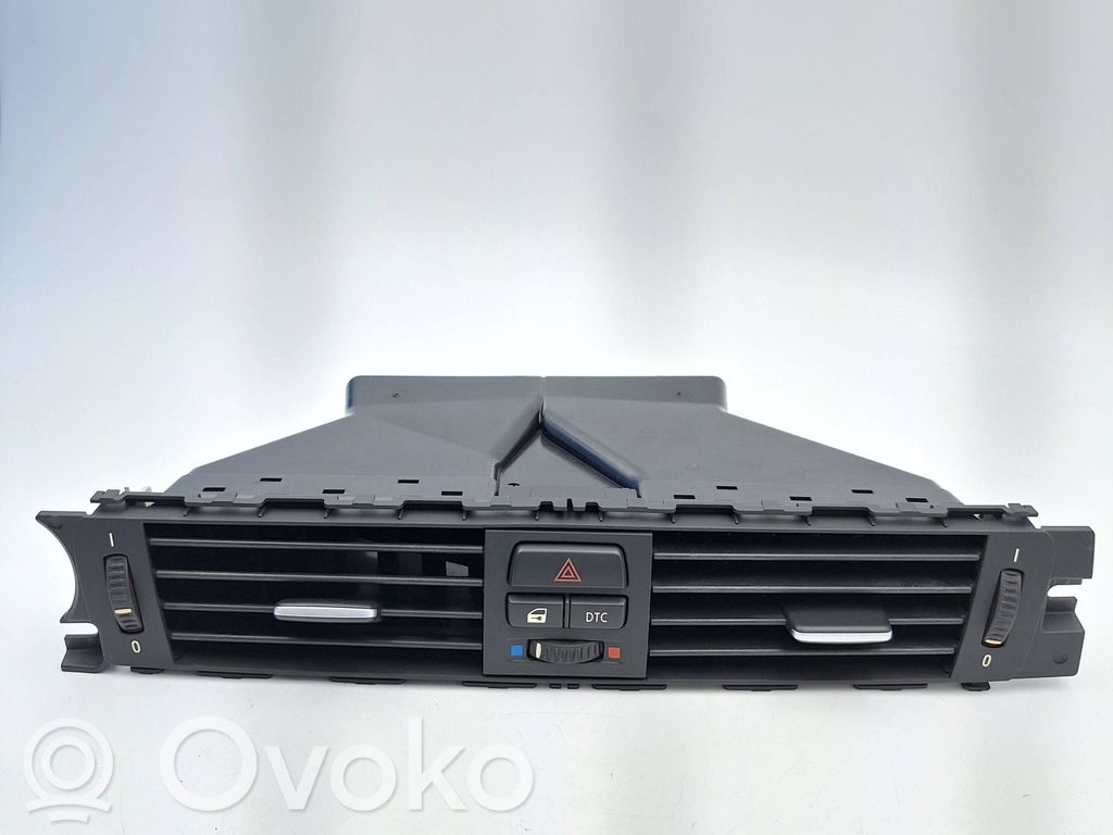 BMW 3 E90 E91 Centrālais gaisa ventilācijas režģis 