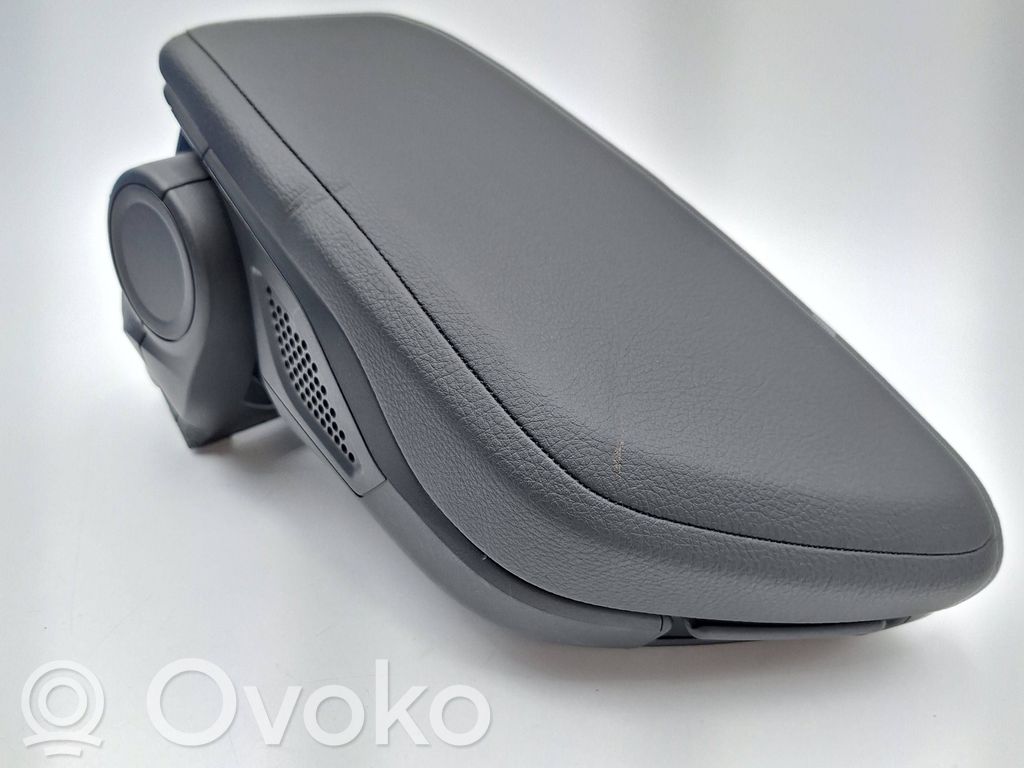 BMW 2 F46 Armrest 