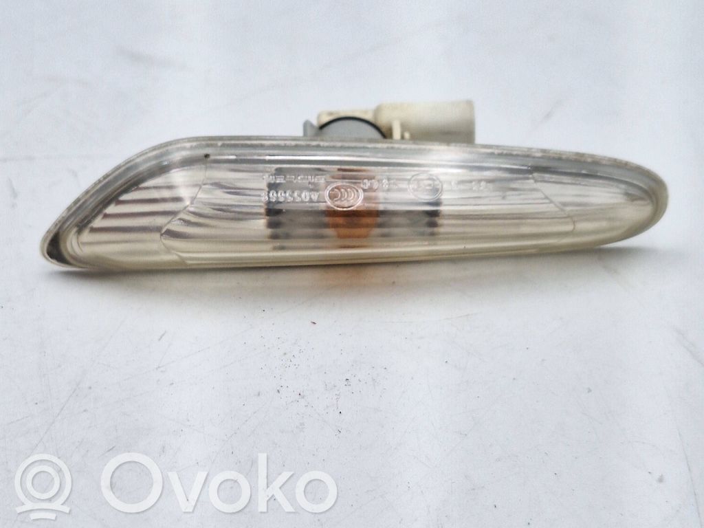 BMW X1 E84 Front fender indicator light 