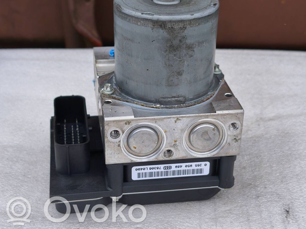 BMW X3 E83 ABS Pump 