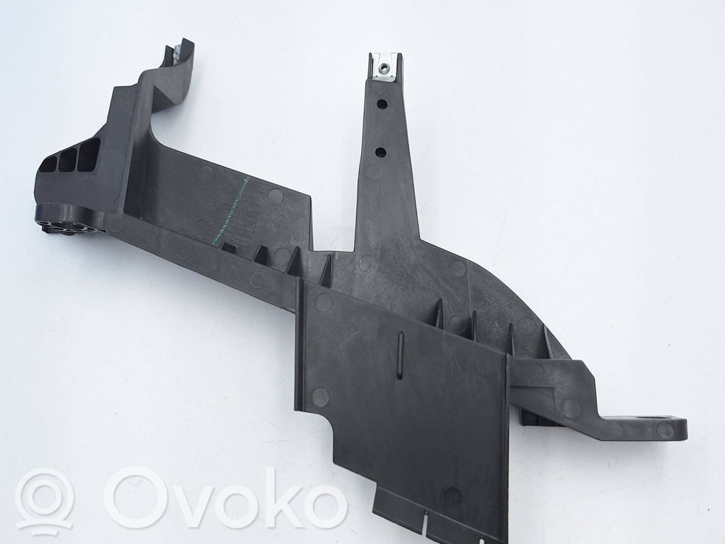 BMW X3 E83 Headlight/headlamp mounting bracket 