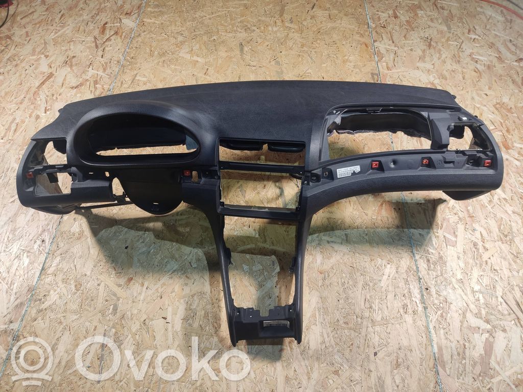 BMW 3 E46 Panelė 