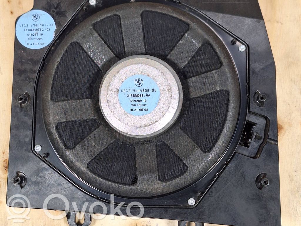 BMW X3 E83 Subwoofer speaker 