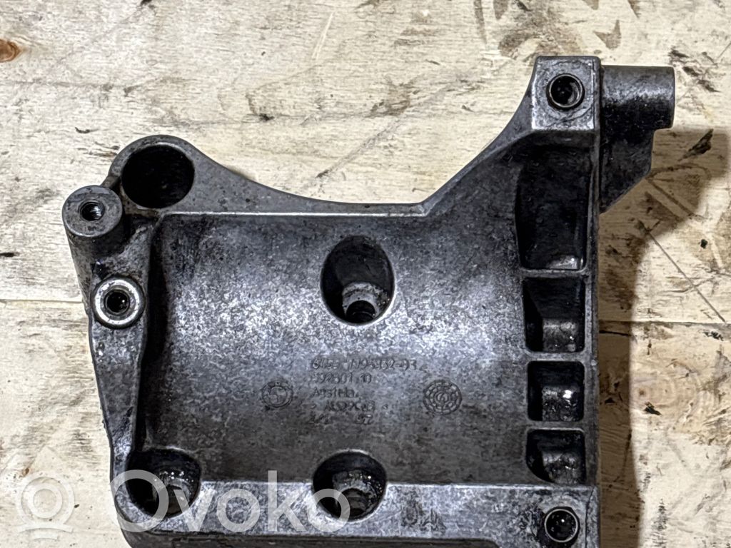 BMW 3 E90 E91 A/C compressor mount bracket 