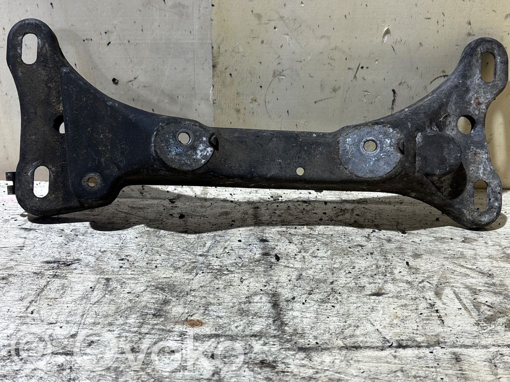 Gearbox mounting bracket   6757102,22326757102,22321096929,22321094685