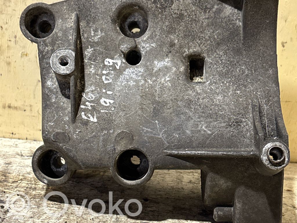 BMW 3 E46 A/C compressor mount bracket 