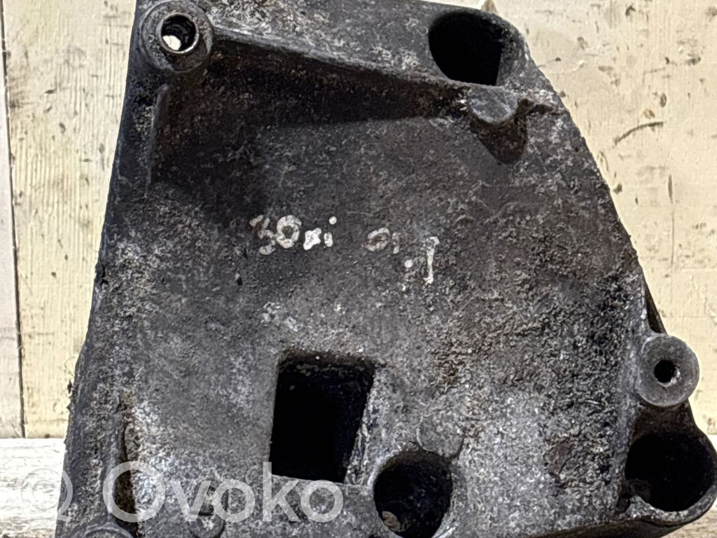 Engine mounting bracket   1432237,64551432237