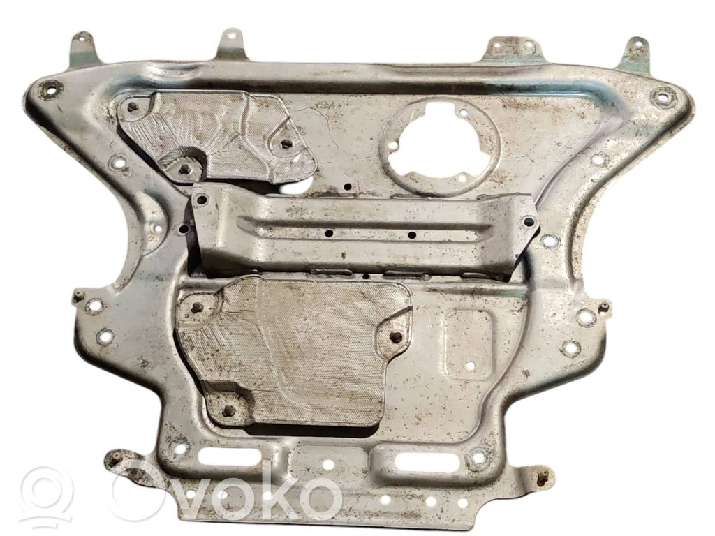 BMW 5 G30 G31 G38 Engine splash shield/under tray 