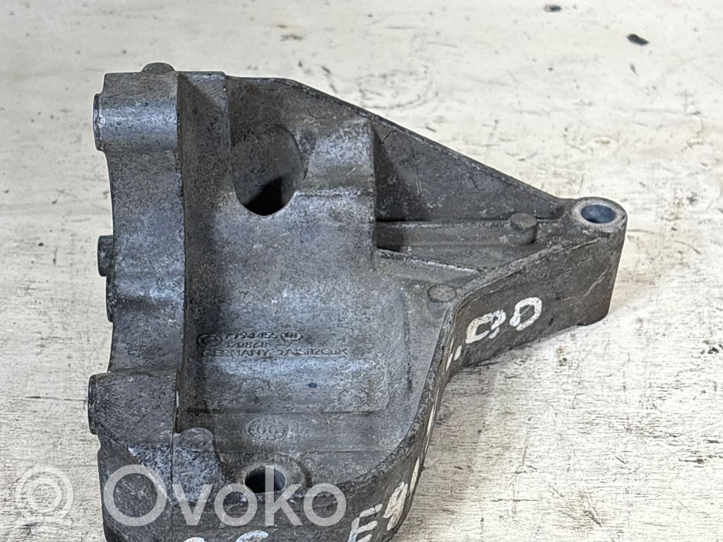 BMW 3 E90 E91 Power steering pump mounting bracket 