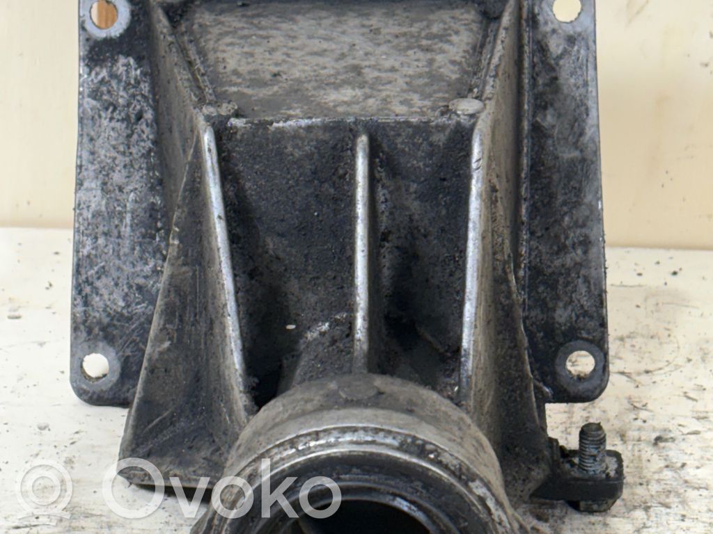 BMW X3 E83 Driveshaft support bearing bracket 