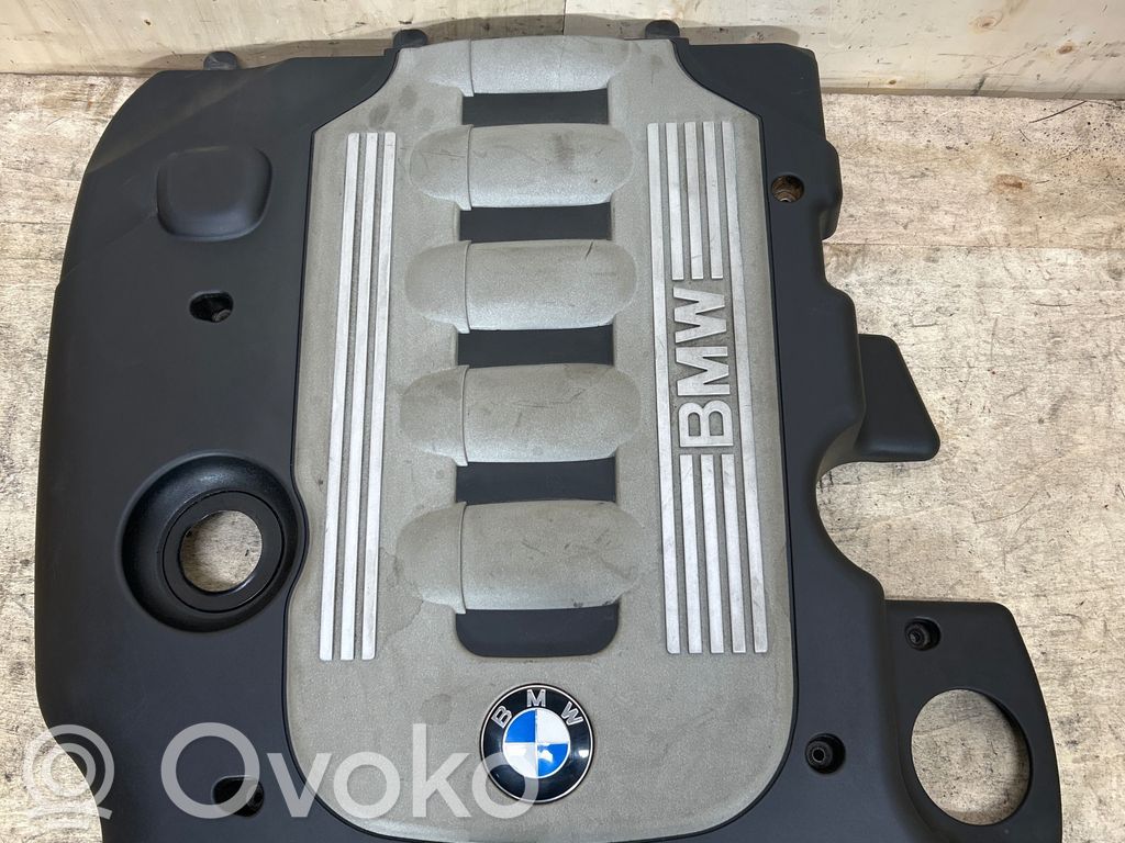 BMW X3 E83 Dzinēja pārsegs (dekoratīva apdare) 