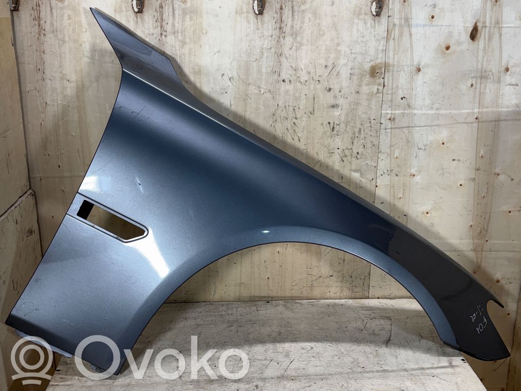 BMW 7 F01 F02 F03 F04 Błotnik przedni 