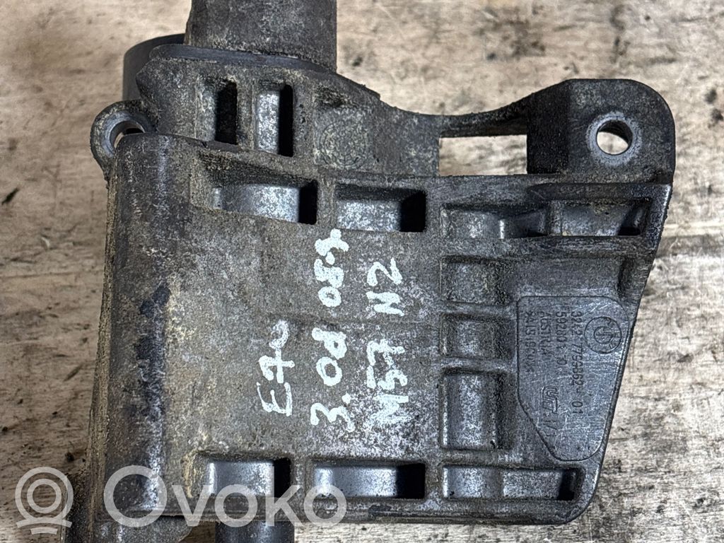 BMW X5 E70 Power steering pump mounting bracket 