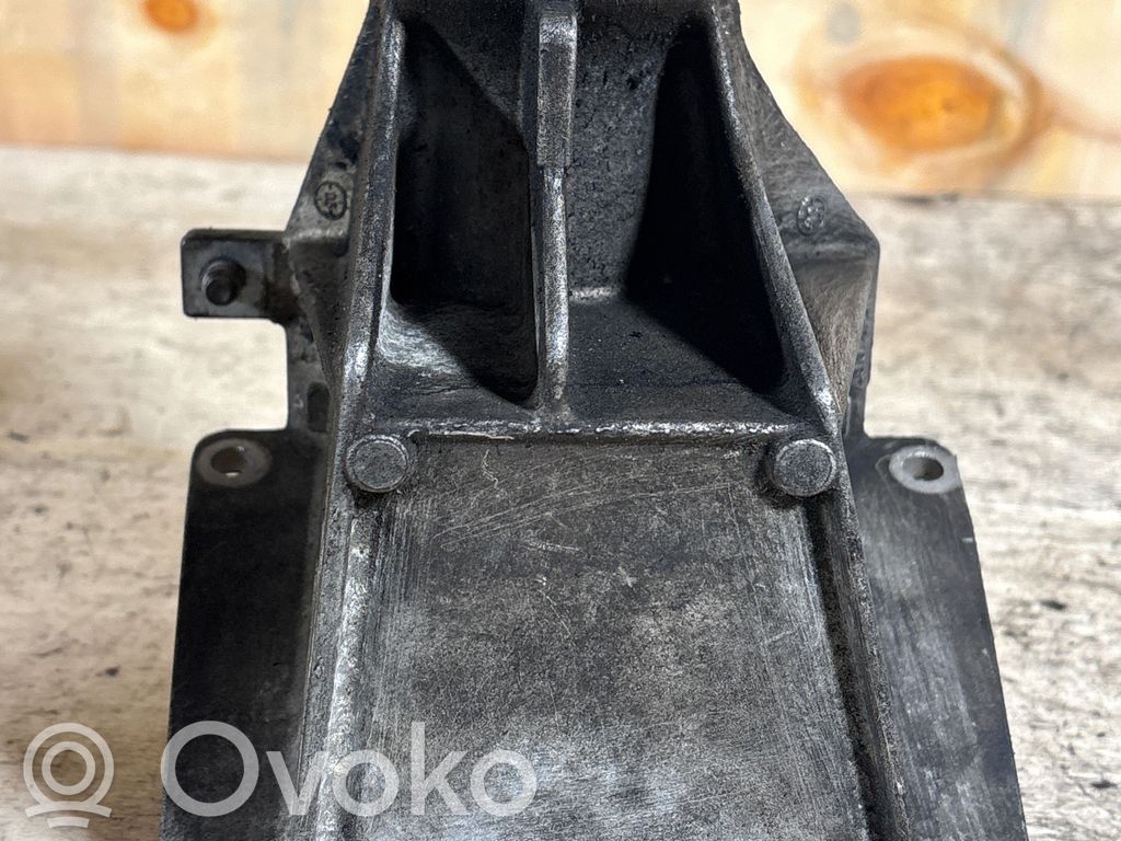 BMW X3 E83 Driveshaft support bearing bracket 