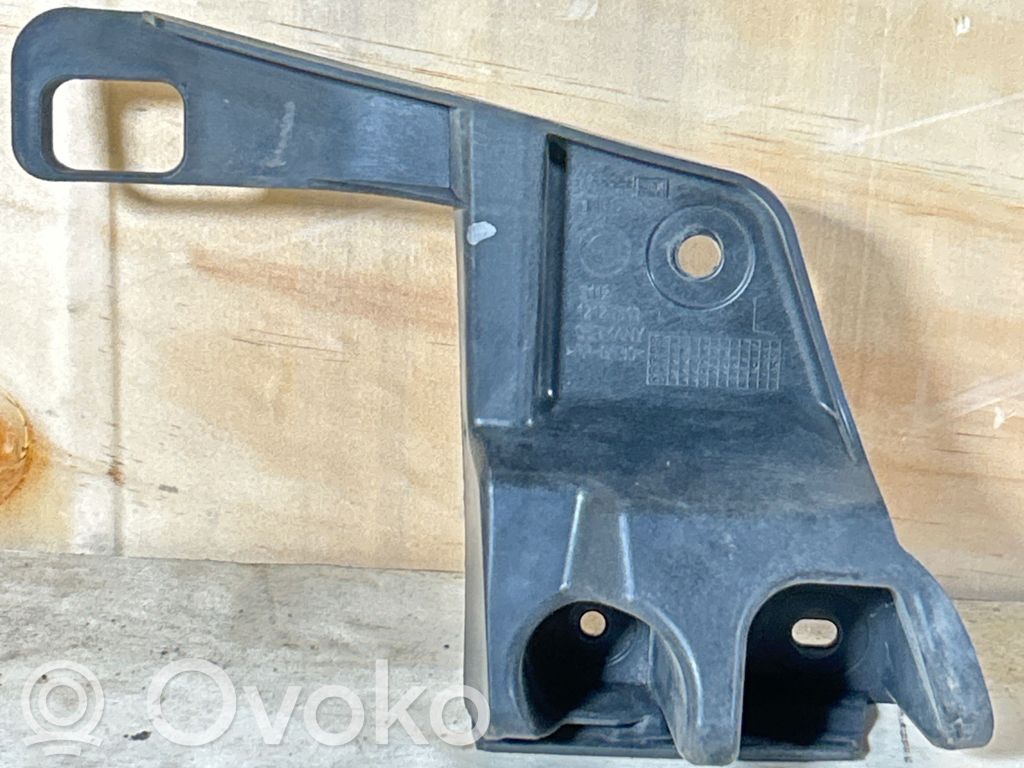 BMW X3 E83 Puskurin kannattimen kulmakannake 