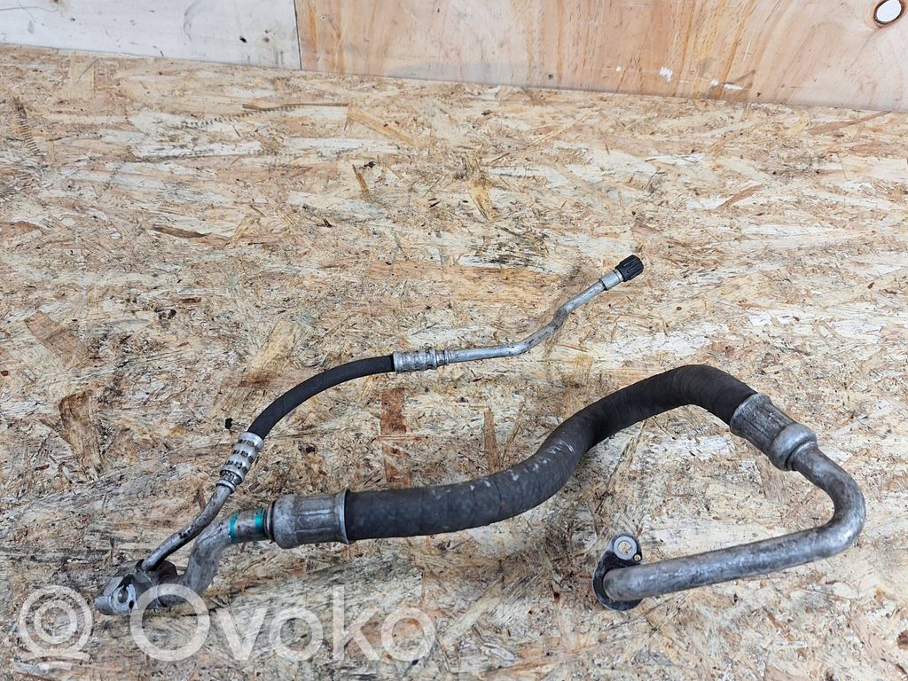 BMW 1 E82 E88 Air conditioning (A/C) pipe/hose 