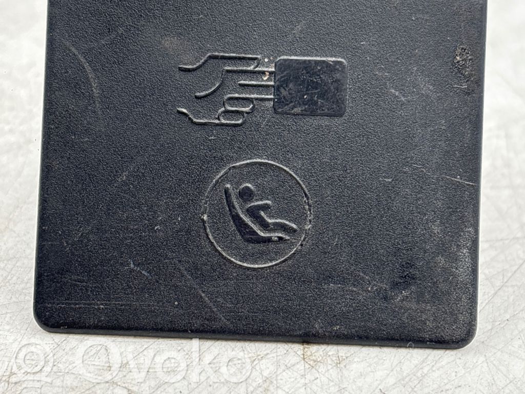 Cubierta ISOFIX   3410244,3411932,52203411932