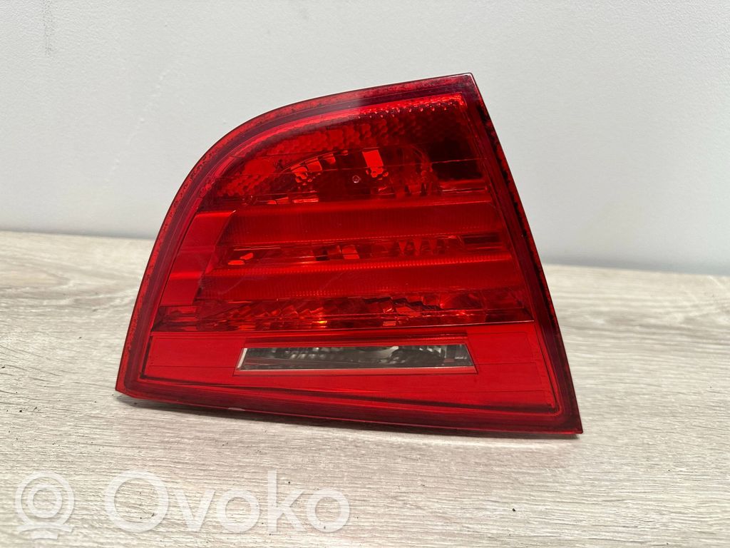 Tailgate rear/tail lights   7154155