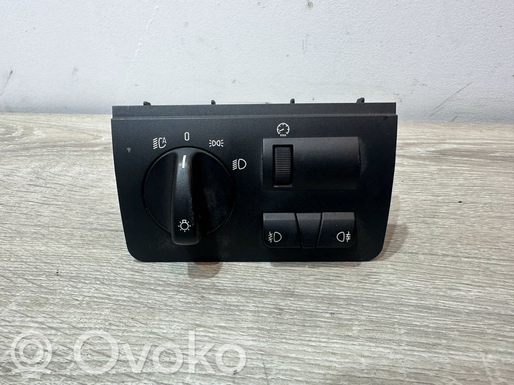Šviesų jungtukas   6909775,087125,037045061