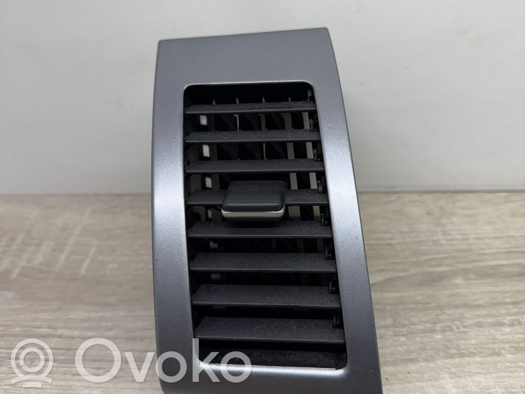 Šoninės oro grotelės   8030A024ZZ