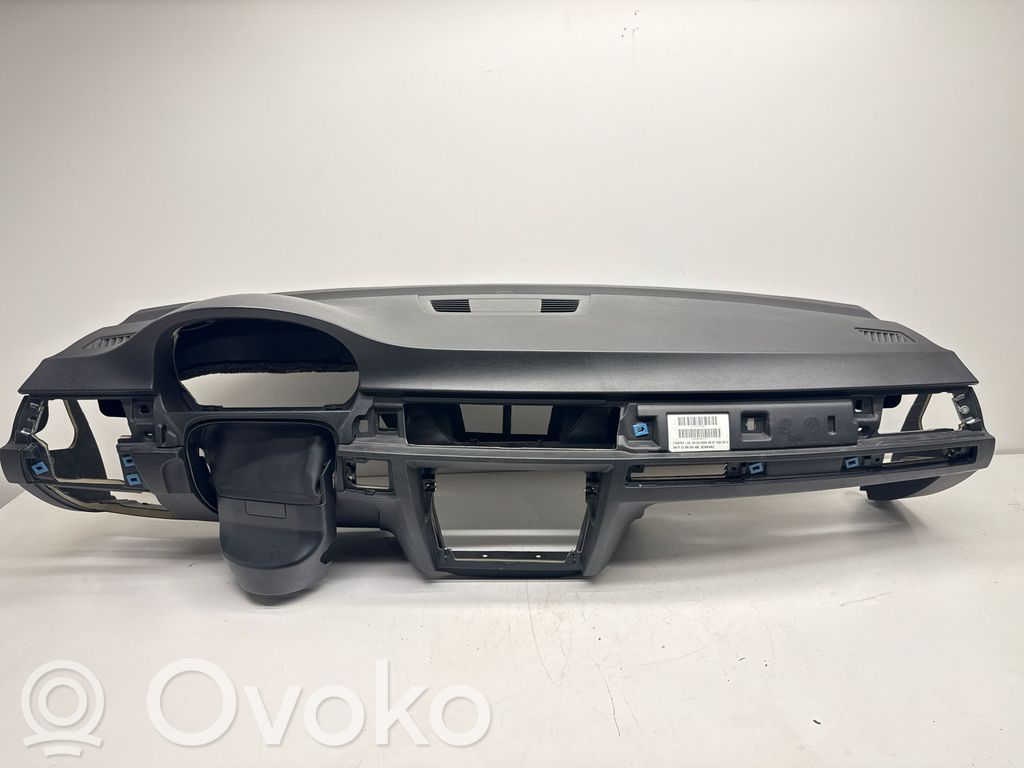 BMW 3 E90 E91 Панель 