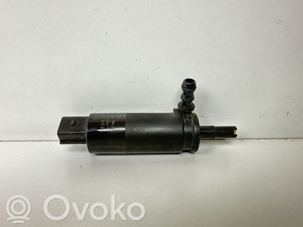 BMW 3 E90 E91 Headlight washer pump 