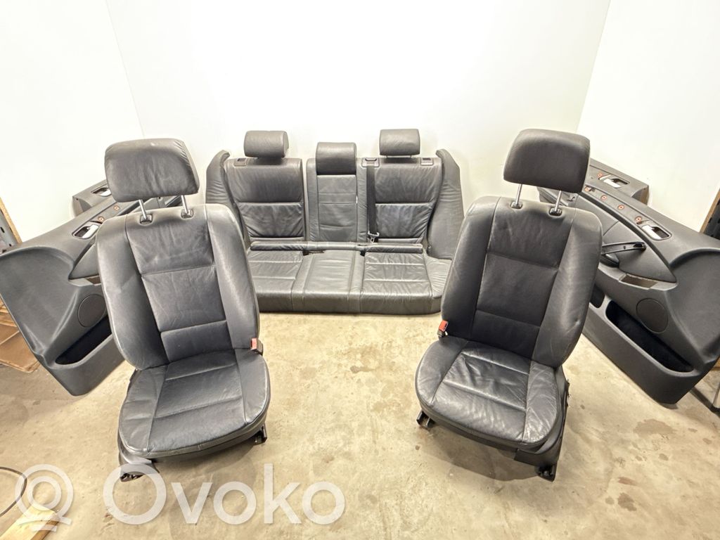 Seat set