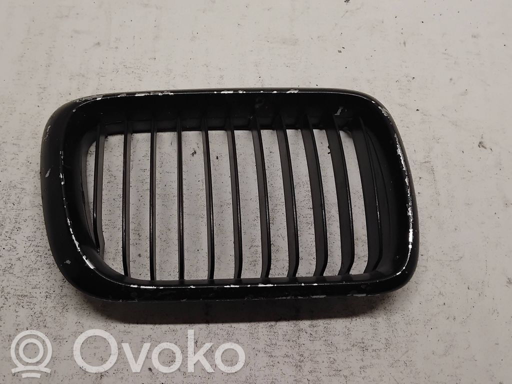 BMW 3 E36 Front grill 