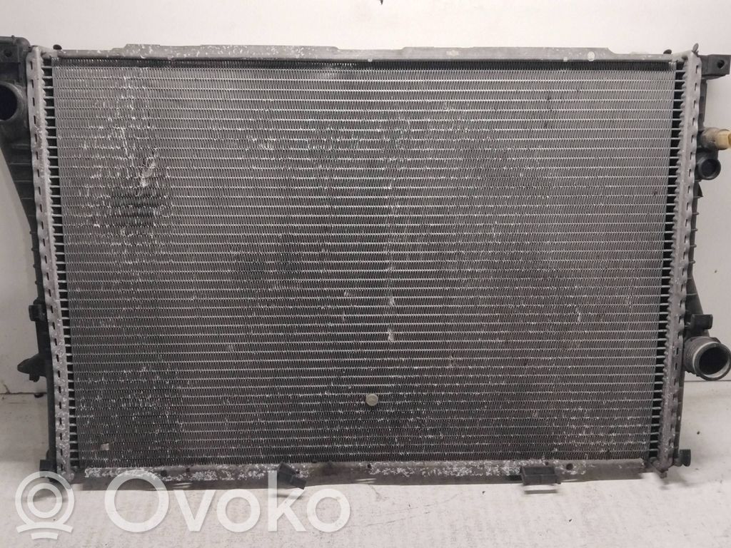 BMW 5 E39 Coolant radiator 