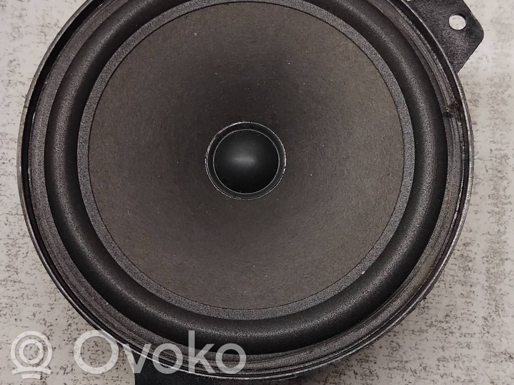 Front door speaker   8368233,4918430703