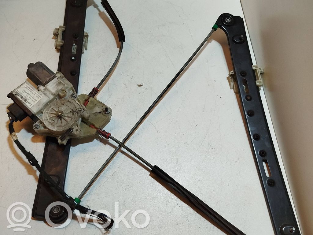 BMW X3 E83 Front door window regulator with motor 