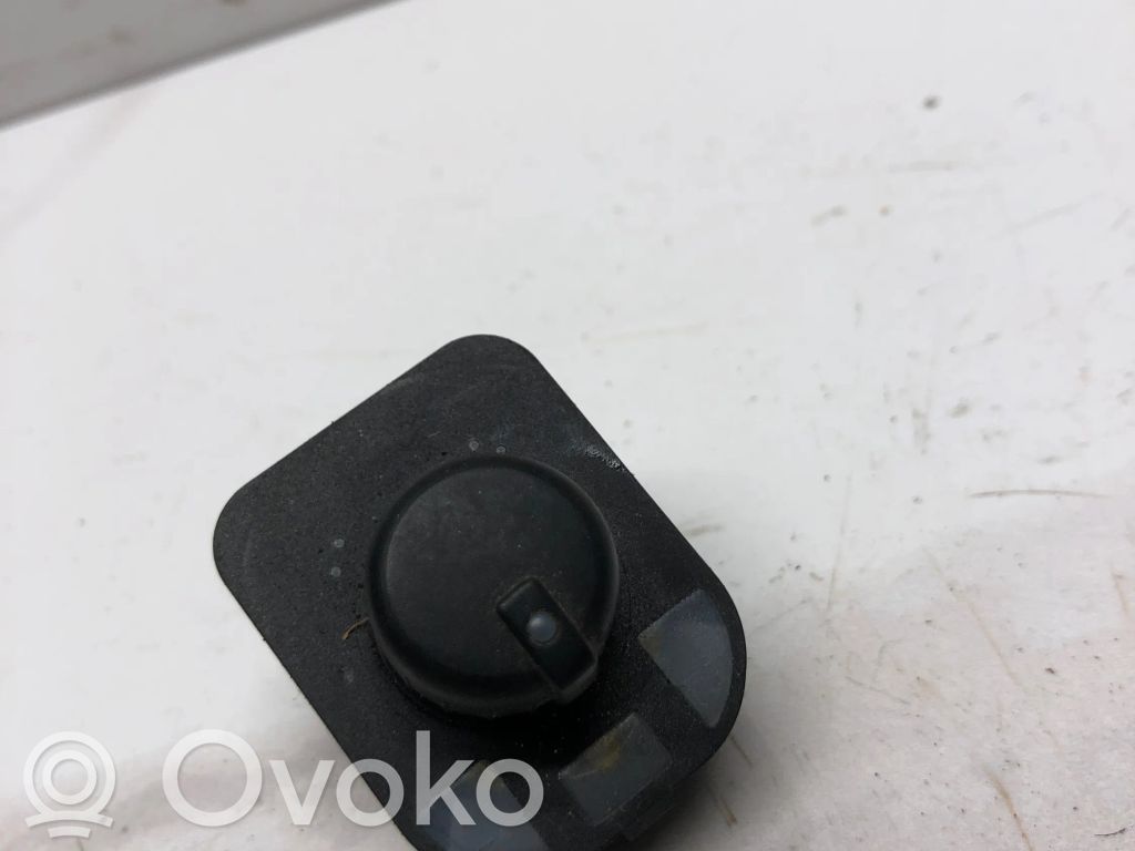 Audi A4 S4 B6 8E 8H Przycisk regulacji lusterek bocznych 