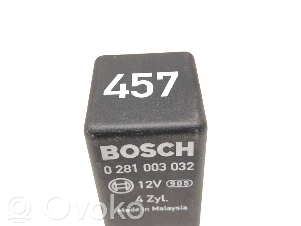 Audi A6 S6 C6 4F Glow plug pre-heat relay 