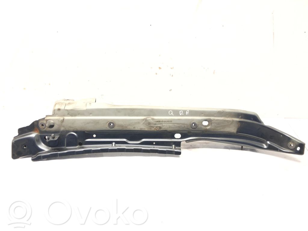 Audi Q7 4L Halterung Kotflügel 
