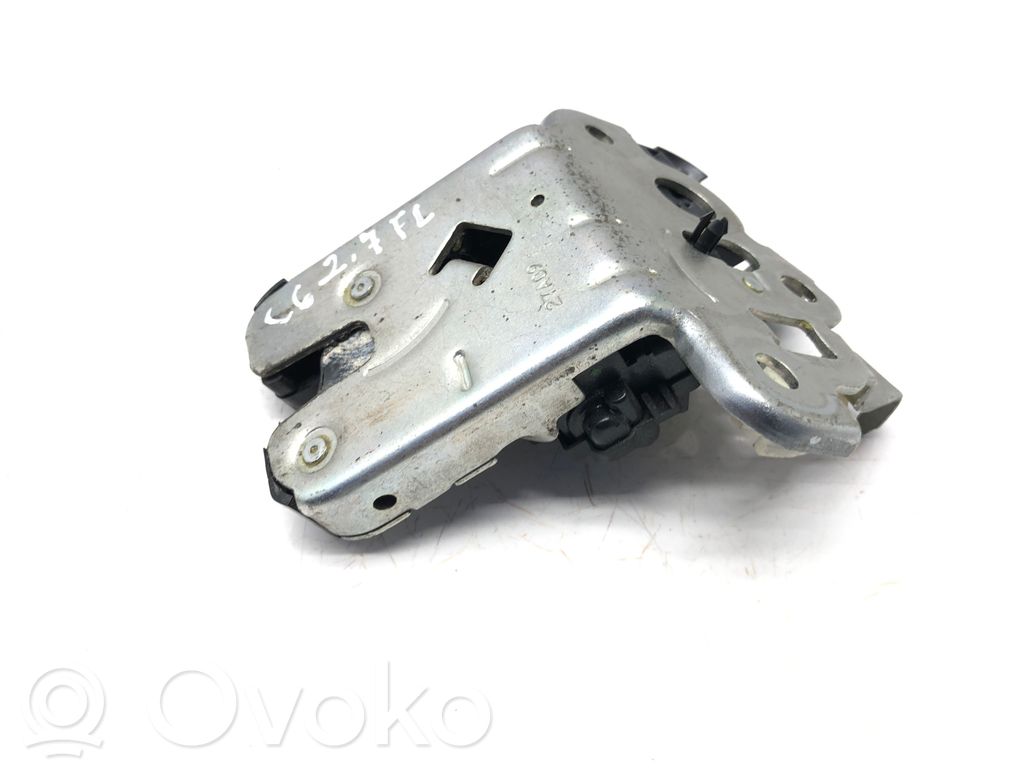 Zamek klapy tylnej / bagażnika   8K9827595