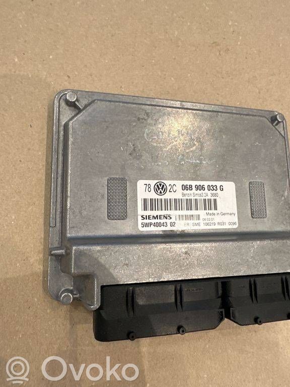 Volkswagen PASSAT B5.5 Engine control unit/module 