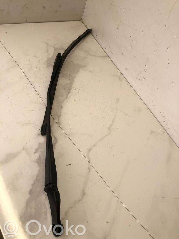Audi A4 S4 B8 8K Front wiper blade arm 