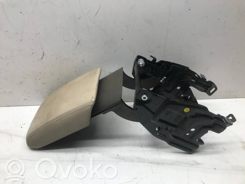 Audi A5 8T 8F Podłokietnik tunelu środkowego 
