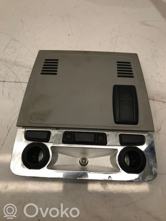 Front seat light   9197745,6936148