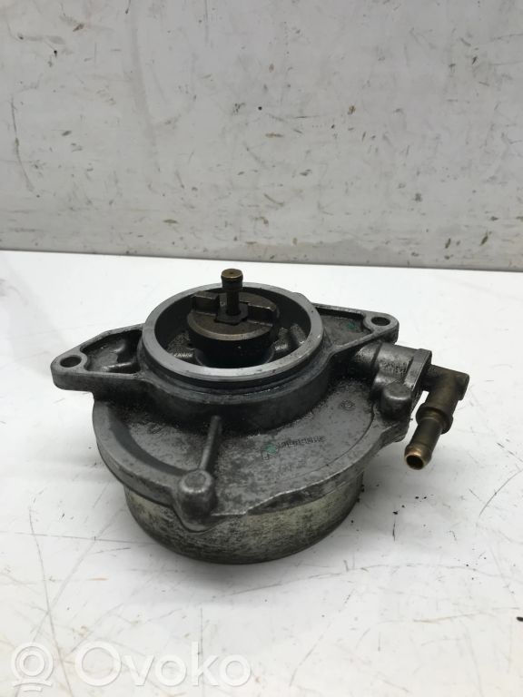 Audi A5 8T 8F Vacuum pump 