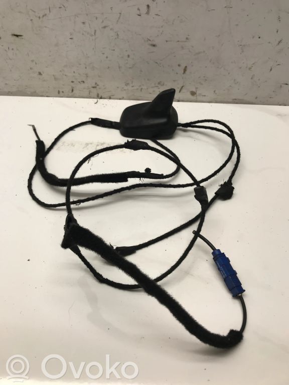 Audi A5 8T 8F GPS-pystyantenni 